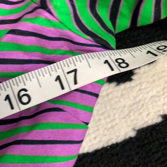 NWT Yevu Clothing Wrap Top - Ice Cream Print Size Small - Picture 7 of 8